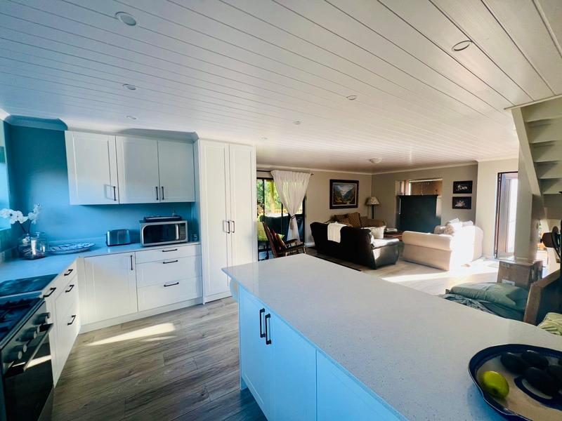 3 Bedroom Property for Sale in Dwarswegstrand Western Cape